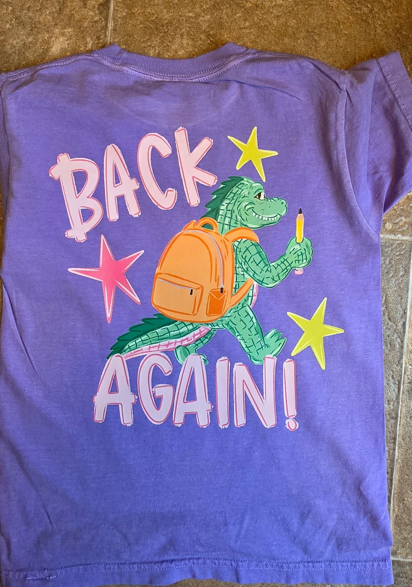 Return to school gator graphic tee