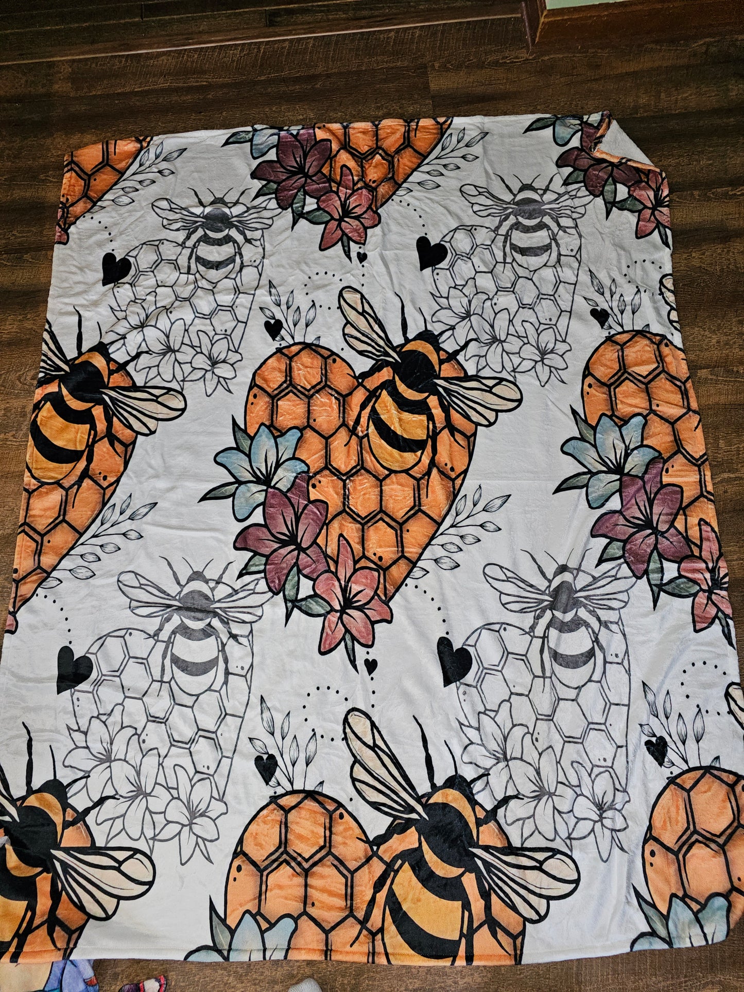 Bee theme blanket