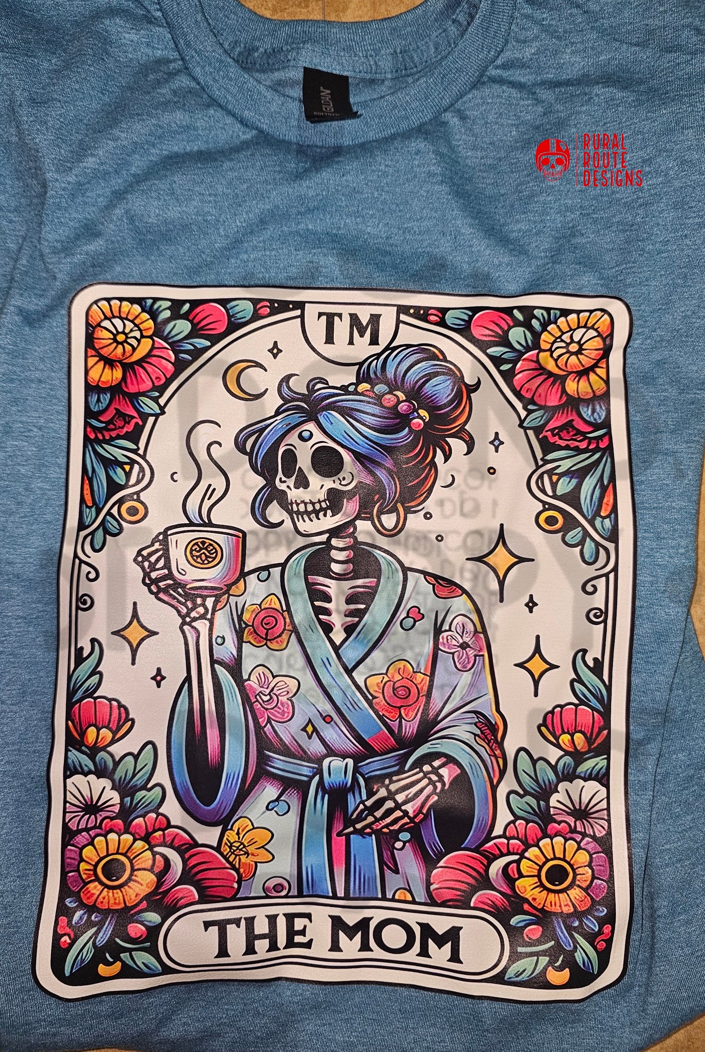 The mom skeleton tee