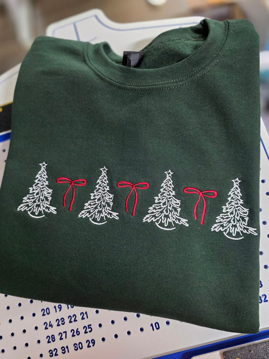 Christmas trees with bows embroidered